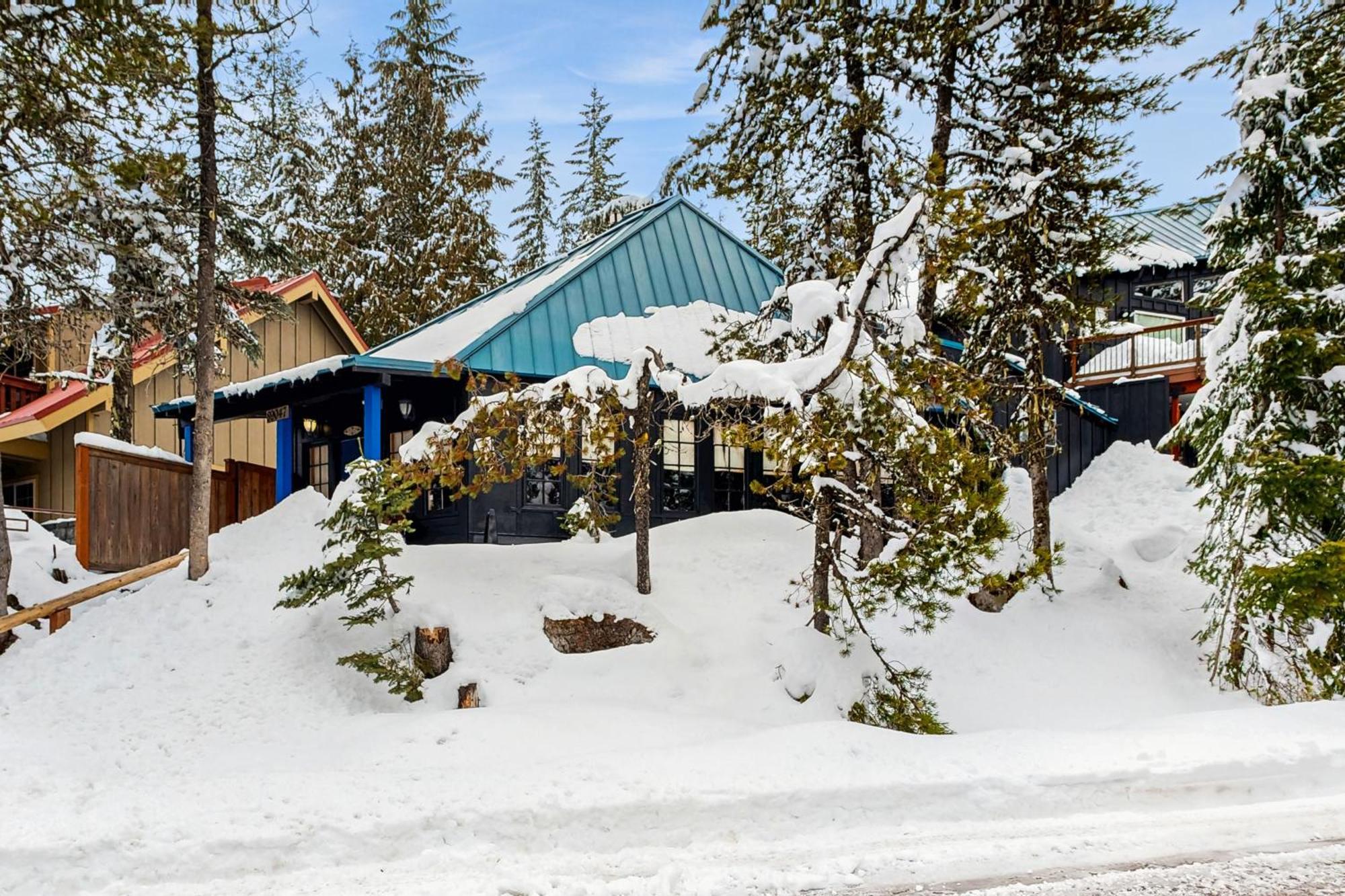 Flying Stag: Main Lodge Government Camp Buitenkant foto