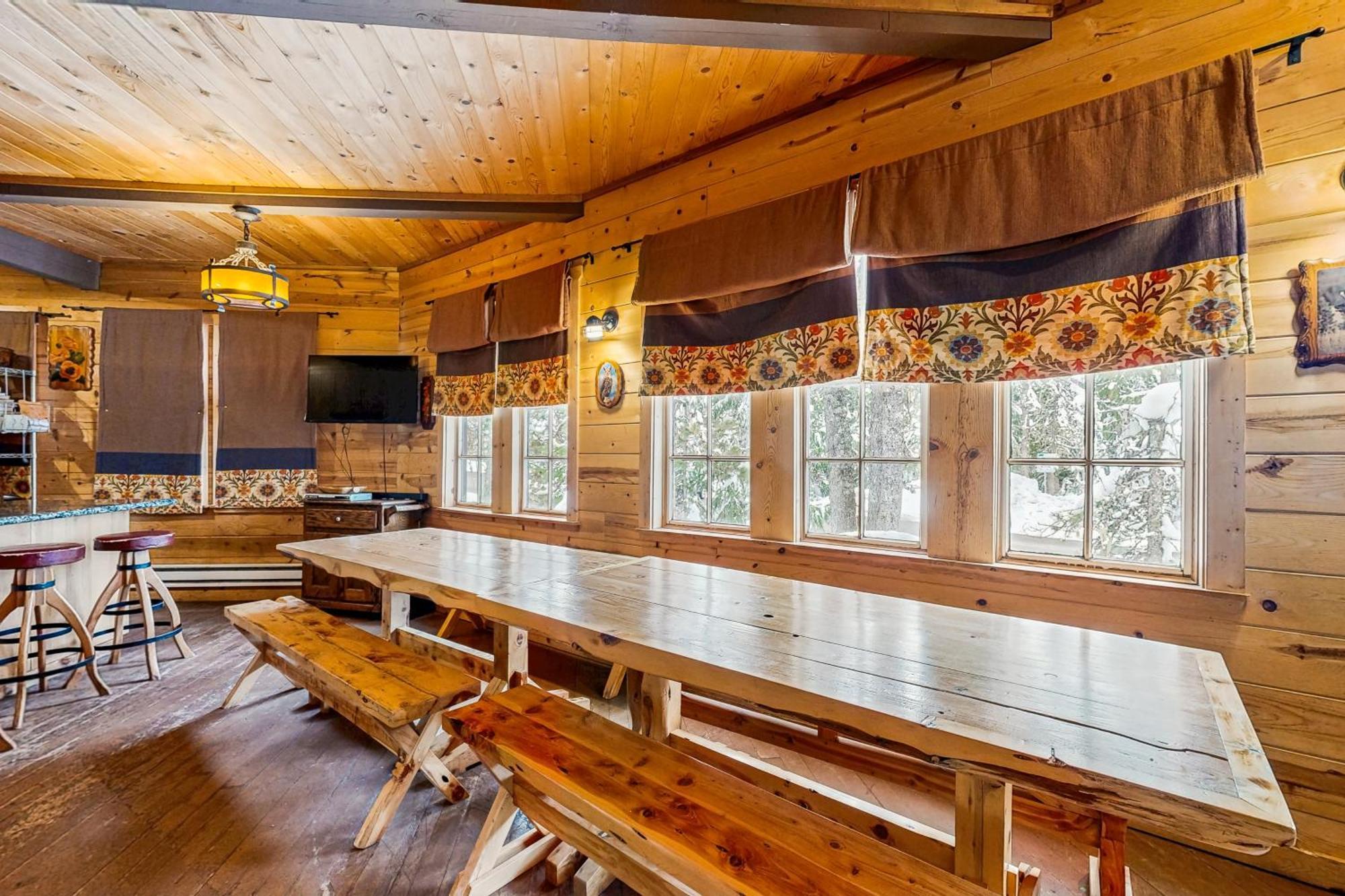 Flying Stag: Main Lodge Government Camp Buitenkant foto