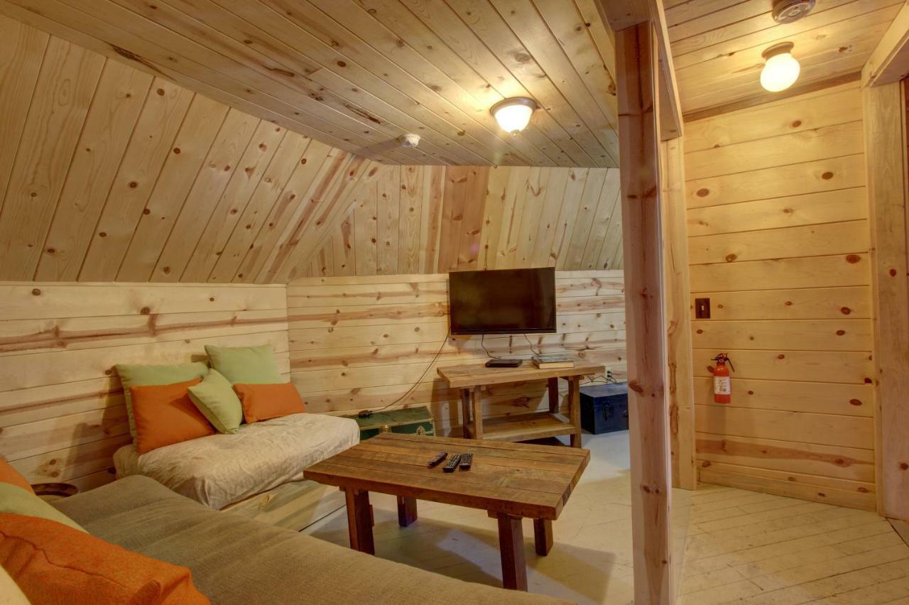 Flying Stag: Main Lodge Government Camp Buitenkant foto