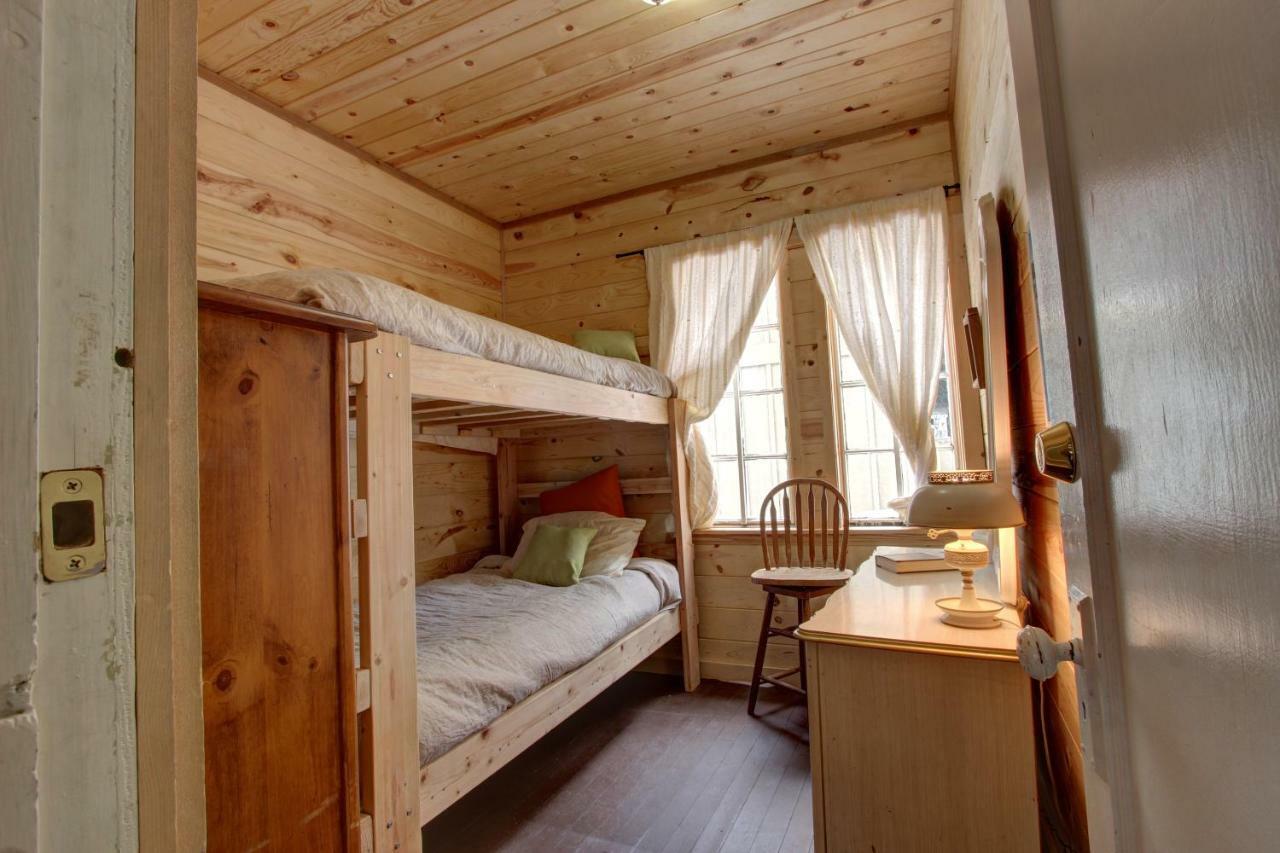 Flying Stag: Main Lodge Government Camp Buitenkant foto